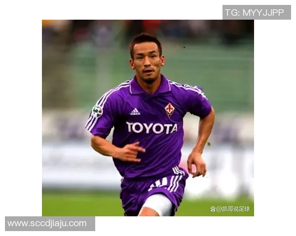 日本型男足球明星的魅力与风采展现足球场上的时尚与激情