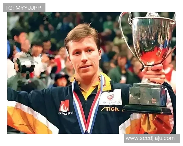 昔日绿茵场上的传奇巨星们如何在辉煌后重塑自我与人生 昔日绿茵场上的传奇巨星们如何在辉煌后重塑自我与人生