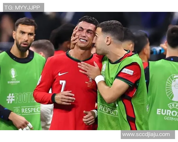 明星与足球明星温情互动瞬间展现友谊与热爱之美